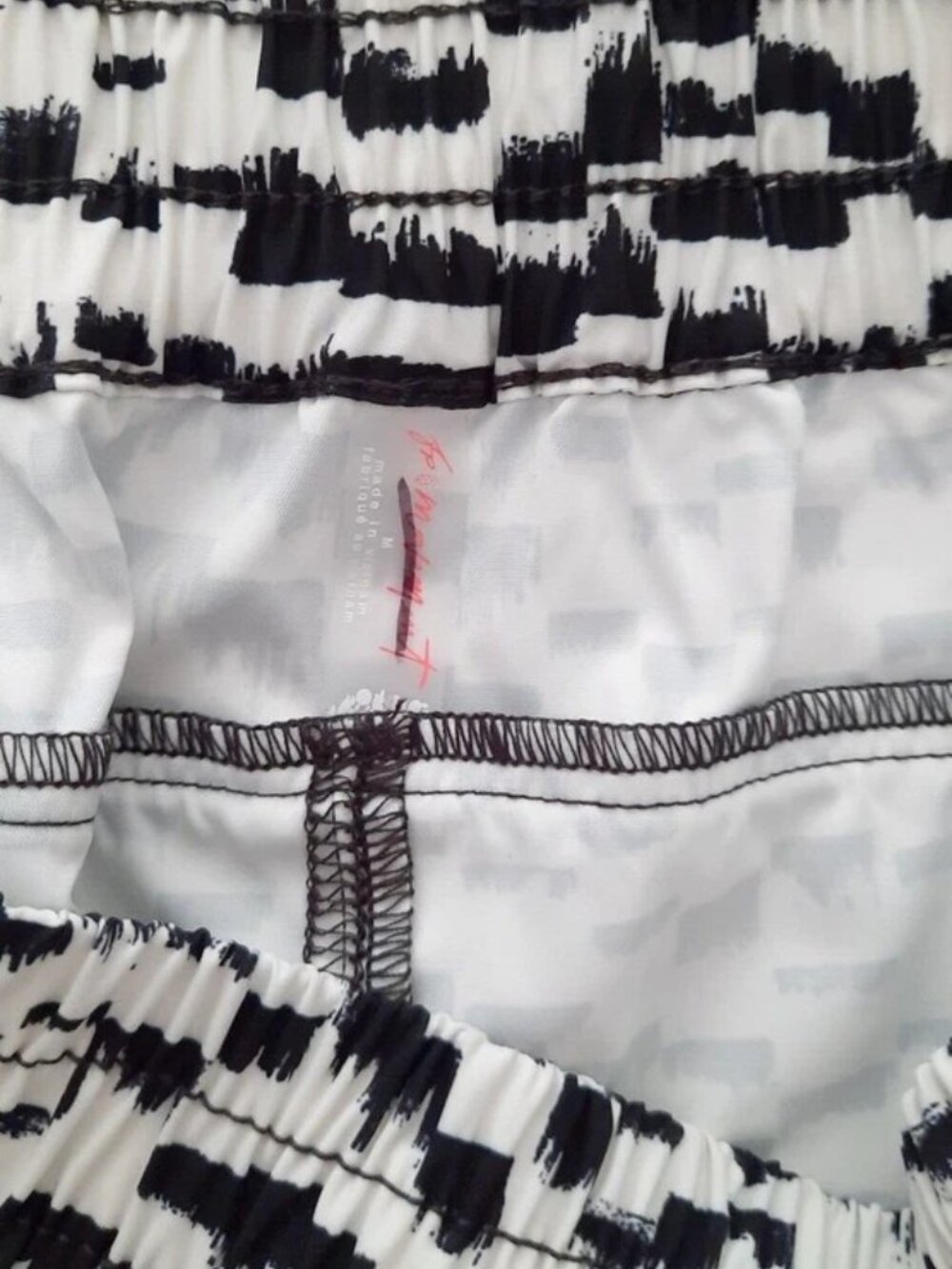 Free People FP Movement Aces Printed Pants Scratch Concrete Combo Size M - Picture 6 of 13